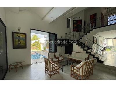 Casa de 5 alcobas en arriendo en Peñon, Girardot, 800 m² · foto 4 de 14