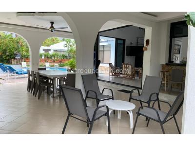 Casa de 5 alcobas en arriendo en Peñon, Girardot, 800 m² · foto 13 de 14
