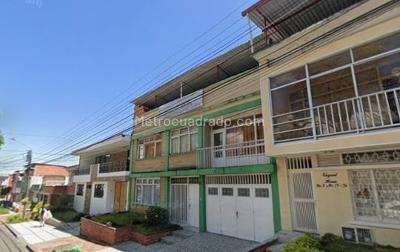 Casa de 5 alcobas en venta en Interlaken, Ibagué, 500 m² · foto 2 de 3