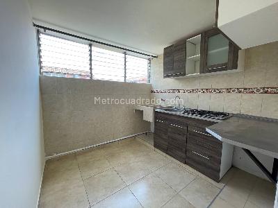 Casa de 3 alcobas en venta en Alcazares, Cali, 44 m² · foto 6 de 19