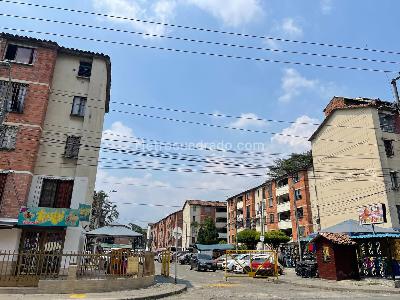 Casa de 3 alcobas en venta en Alcazares, Cali, 44 m² · foto 18 de 19