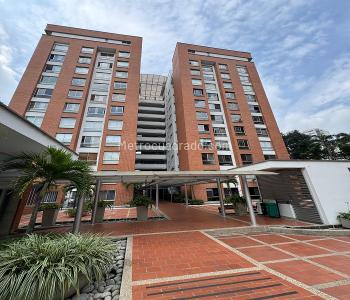 Casa de 4 alcobas en venta en Normandia, Cali, 250 m² · foto 9 de 20