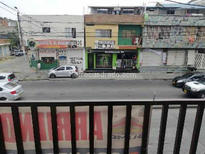 Casa de 5 alcobas en venta en Delicias, Cali, 220 m² · foto 12 de 19