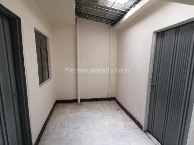 Casa de 5 alcobas en venta en Delicias, Cali, 220 m² · foto 13 de 19