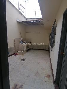 Casa de 5 alcobas en venta en Delicias, Cali, 220 m² · foto 15 de 19
