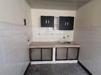 Casa de 5 alcobas en venta en Delicias, Cali, 220 m² · foto 8 de 19