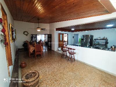 Casa de 5 alcobas en venta en Abajo, Barranquilla, 10 m² · foto 2 de 19