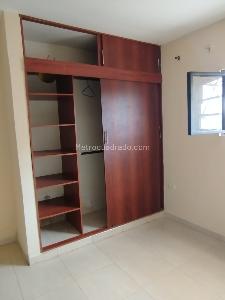 Casa de 5 alcobas en venta en Las Acacias, Cali, 750 m² · foto 2 de 8