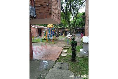 Apartamento de 3 alcobas en venta en Santa Anita, Cali, 84 m² · foto 2 de 20