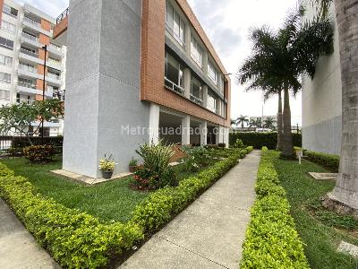 Apartamento de 3 alcobas en venta en Valle Del Lili, Cali, 91 m² · foto 3 de 20