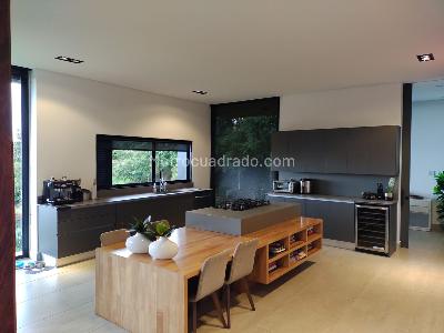 Casa de 4 alcobas en venta en Las Palmas, Medellín, 500 m² · foto 10 de 20