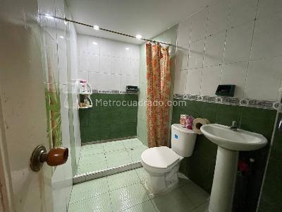 Casa de 5 alcobas en venta en El Rodeo, Cali, 200 m² · foto 7 de 9