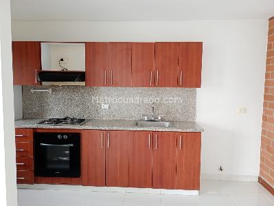 Apartamento en venta en Suramerica, Itagüí · foto 3 de 20