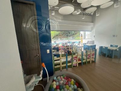 Apartamento en venta en La Abadia, Envigado · foto 3 de 18