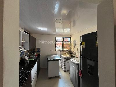 Apartamento de 4 alcobas en venta en Cabañitas, Bello, 85 m² · foto 8 de 19