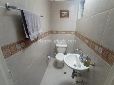 Apartamento de 5 alcobas en venta en Estadio, Medellín, 300 m² · foto 11 de 20