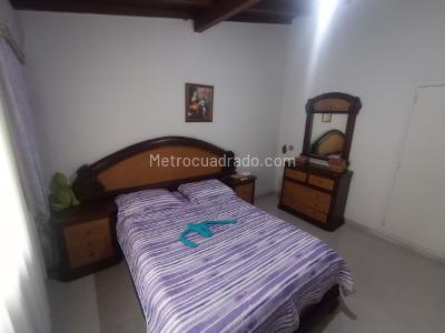 Apartamento de 5 alcobas en venta en Estadio, Medellín, 300 m² · foto 15 de 20