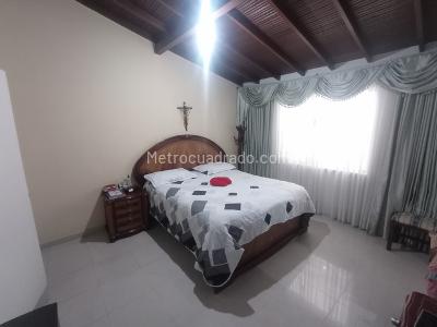 Apartamento de 5 alcobas en venta en Estadio, Medellín, 300 m² · foto 18 de 20