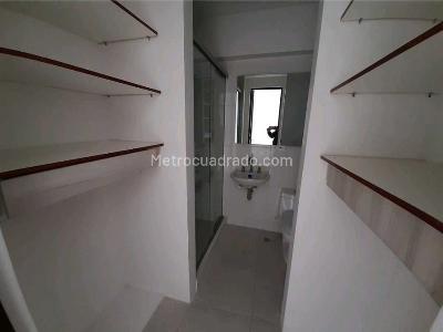 Apartamento de 3 alcobas en venta en Niquia, Bello, 80 m² · foto 14 de 15