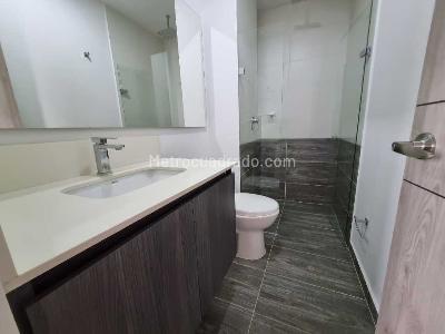 Apartamento de 3 alcobas en venta en Suramericana, Envigado, 113 m² · foto 12 de 16