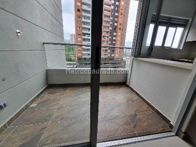 Apartamento de 3 alcobas en venta en Suramericana, Envigado, 113 m² · foto 3 de 16