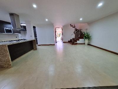 Casa de 4 alcobas en venta en Loma De Las Brujas, Envigado, 203 m² · foto 11 de 20
