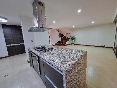 Casa de 4 alcobas en venta en Loma De Las Brujas, Envigado, 203 m² · foto 8 de 20