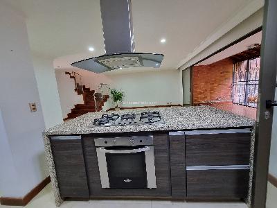 Casa de 4 alcobas en venta en Loma De Las Brujas, Envigado, 203 m² · foto 9 de 20