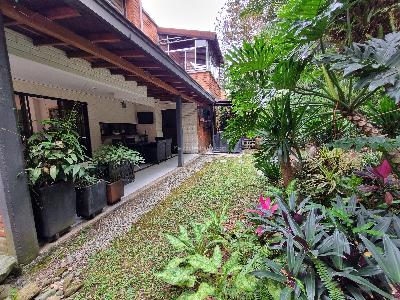 Casa de 3 alcobas en venta en Loma De Los Gonzalez, Medellín, 284 m² · foto 14 de 20