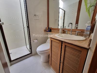 Casa de 4 alcobas en venta en Los Balsos 1, Medellín, 250 m² · foto 15 de 18