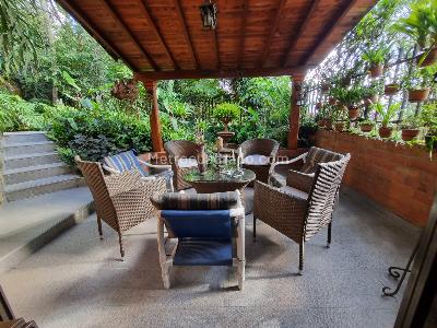 Casa de 4 alcobas en venta en Los Balsos 1, Medellín, 250 m² · foto 2 de 18