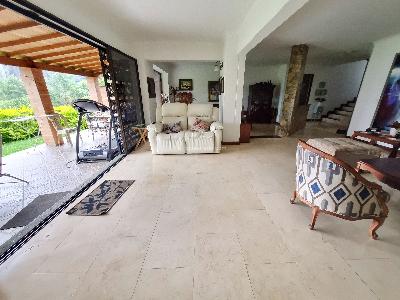 Casa de 4 alcobas en venta en El Tesoro, Medellín, 225 m² · foto 2 de 20