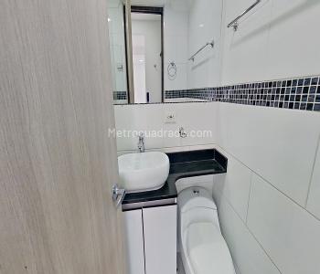 Apartamento de 3 alcobas en venta en Niquia, Bello, 71 m² · foto 18 de 20
