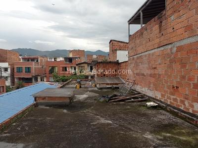 Casa de 5 alcobas en venta en Belen, Medellín, 268 m² · foto 3 de 20