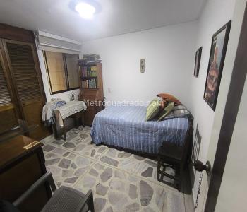 Apartamento de 3 alcobas en venta en Laureles, Medellín, 120 m² · foto 10 de 14
