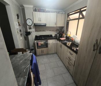 Apartamento de 3 alcobas en venta en Laureles, Medellín, 120 m² · foto 13 de 14