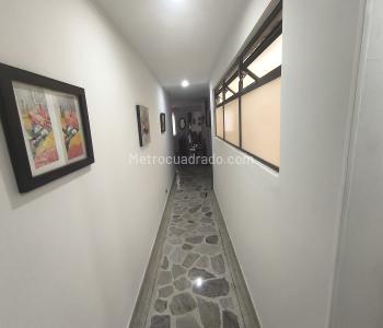 Apartamento de 3 alcobas en venta en Laureles, Medellín, 120 m² · foto 14 de 14