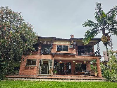 Casa de 4 alcobas en venta en La Calera, Medellín, 350 m² · foto 2 de 20