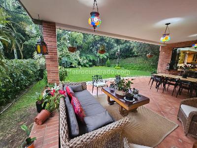 Casa de 4 alcobas en venta en La Calera, Medellín, 350 m² · foto 8 de 20