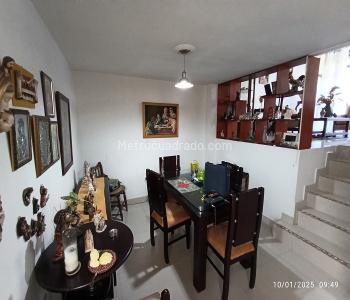 Apartamento de 3 alcobas en venta en La America, Medellín, 97 m² · foto 19 de 20