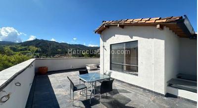 Casa de 5 alcobas en venta en Melendez, Medellín, 228 m² · foto 12 de 14