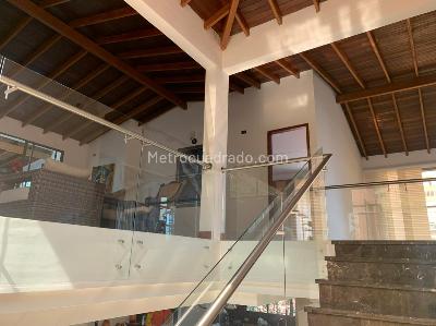 Casa de 4 alcobas en venta en El Carmelo Ii, Sabaneta, 550 m² · foto 7 de 20
