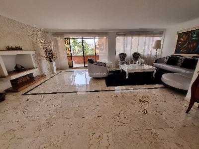 Casa de 3 alcobas en venta en Loma De Los Gonzalez, Medellín, 284 m² · foto 4 de 20
