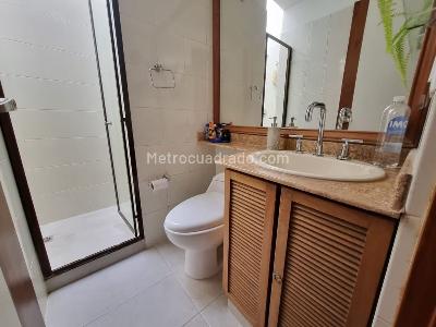 Casa de 4 alcobas en venta en Los Balsos Dos, Medellín, 250 m² · foto 16 de 19