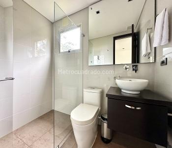 Casa de 4 alcobas en venta en El Salado, Envigado, 380 m² · foto 12 de 20