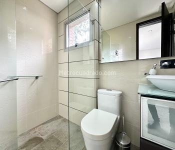 Casa de 4 alcobas en venta en El Salado, Envigado, 380 m² · foto 13 de 20