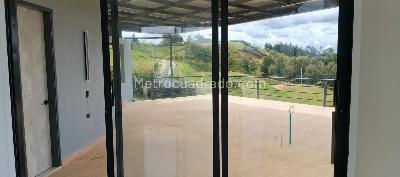 Casa de 4 alcobas en venta en La Playa, Rionegro, 400 m² · foto 4 de 18