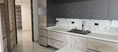 Casa de 4 alcobas en venta en La Playa, Rionegro, 400 m² · foto 6 de 18