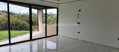 Casa de 4 alcobas en venta en La Playa, Rionegro, 400 m² · foto 7 de 18