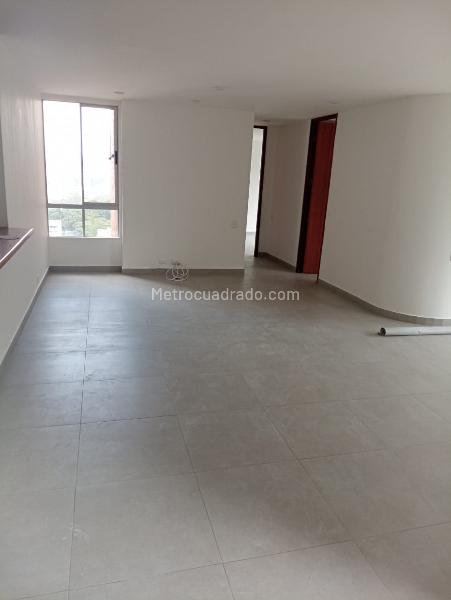 Stylish 2BR Apartment with City View in Los Balsos Dos - 8